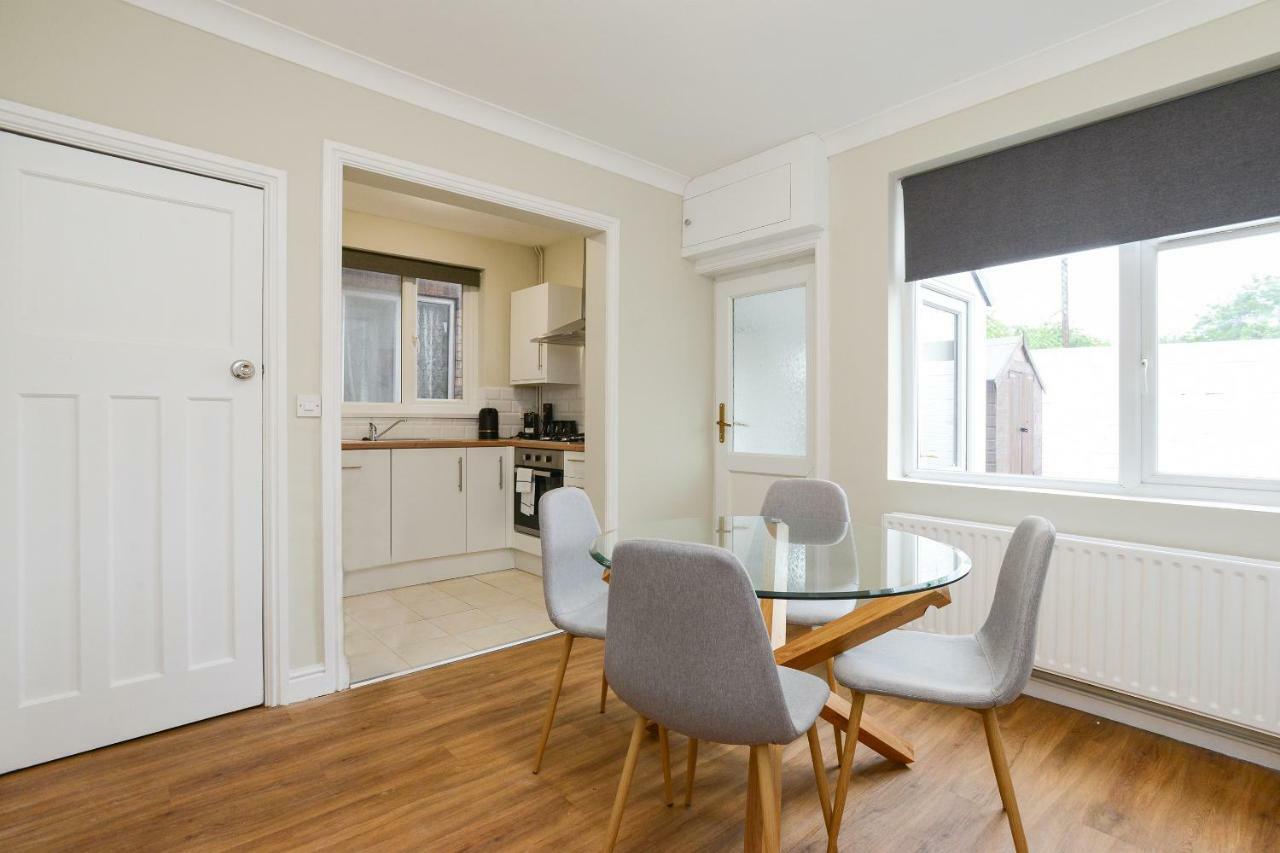 Cosy House In The Heart Of Beeston With Free Parking And Wifi Villa Nottingham Exterior photo