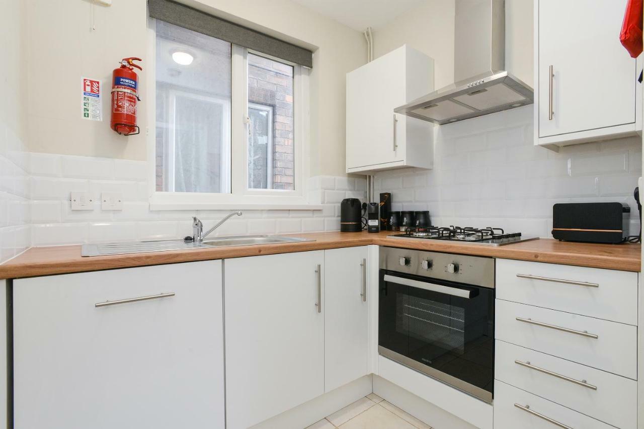 Cosy House In The Heart Of Beeston With Free Parking And Wifi Villa Nottingham Exterior photo